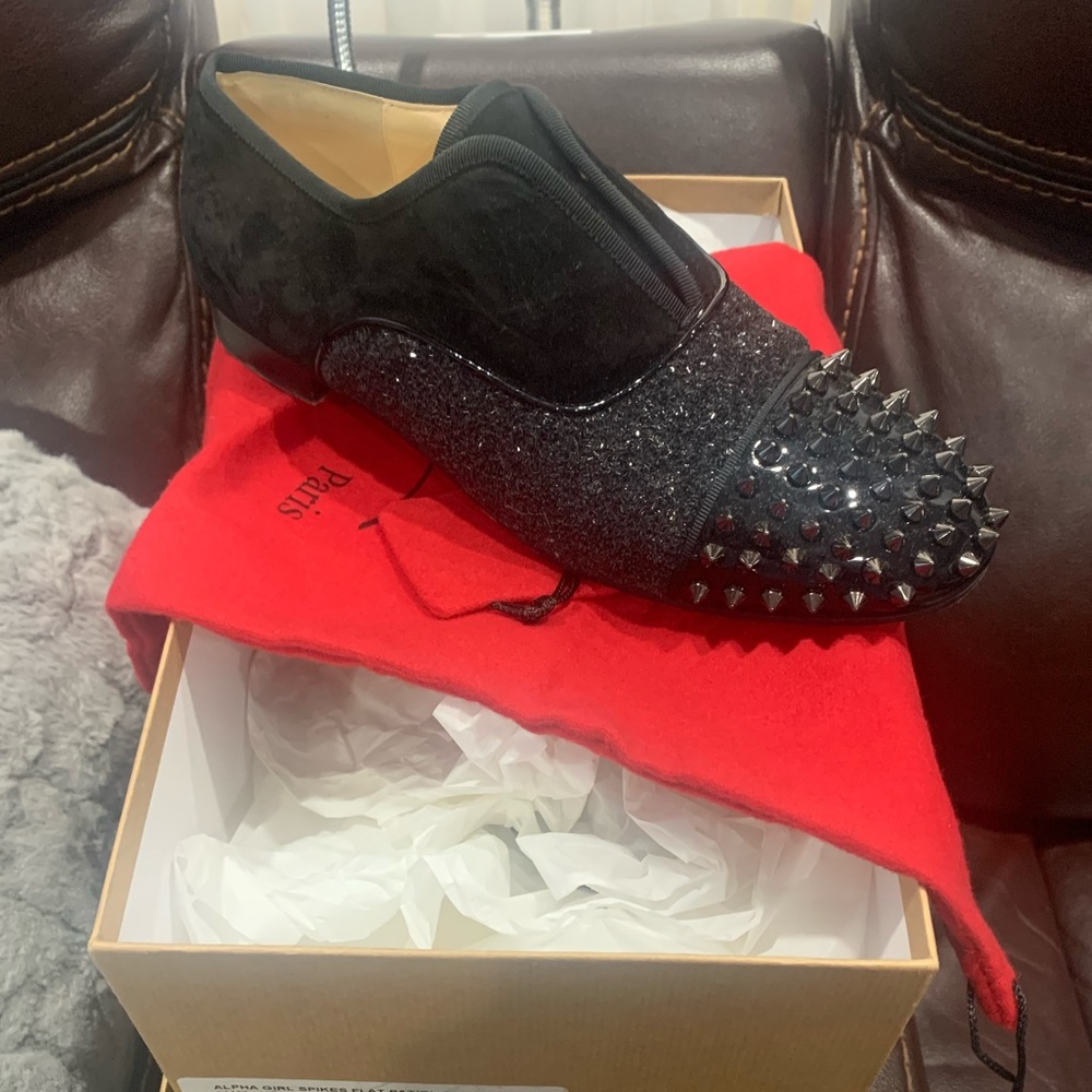 Women’s shoes